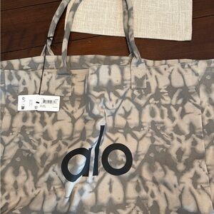 ALO Yoga Gray Tote Bag